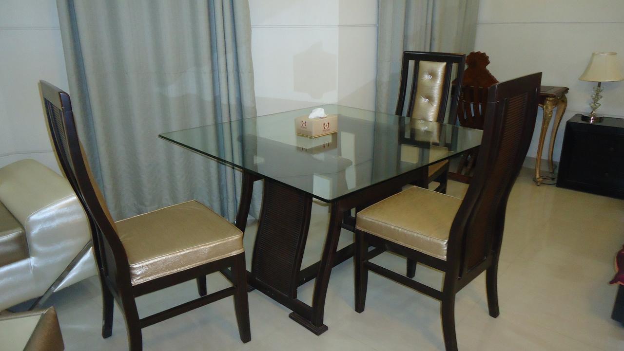 Midway Hotel & Restaurant Sadiqabad Ngoại thất bức ảnh