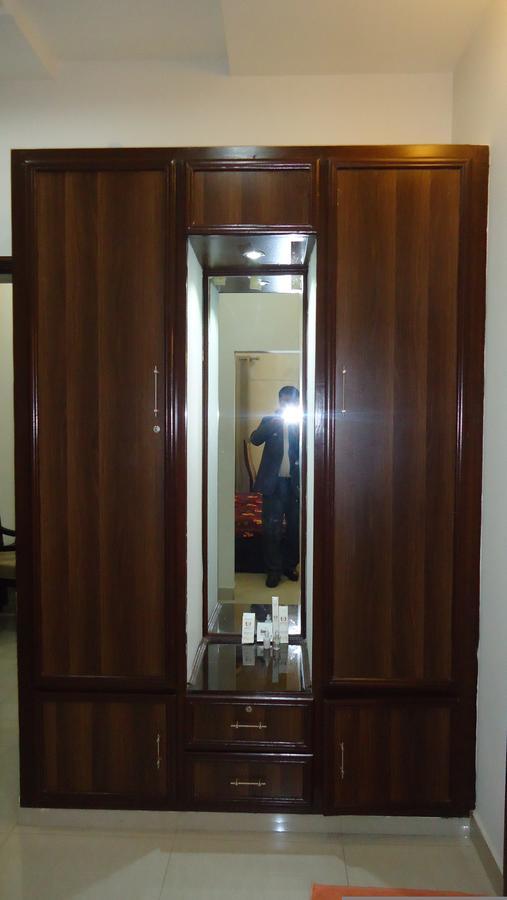 Midway Hotel & Restaurant Sadiqabad Ngoại thất bức ảnh
